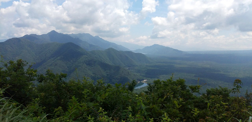 精進湖登山口よりパノラマ台へ