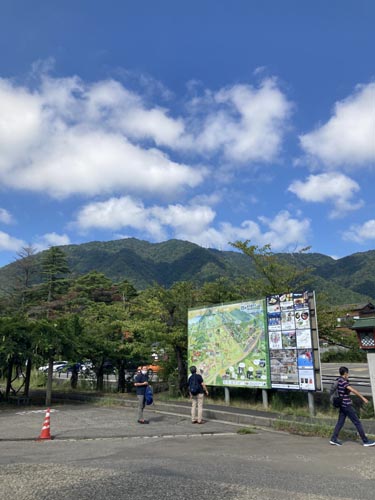 上越のお社の弥彦神社から弥彦山へ